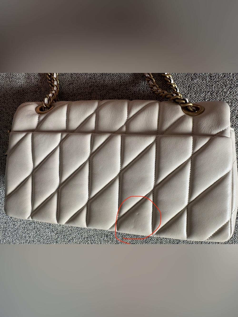 EUC Coach Quilted Tabby 26 (#CP150) color Brass/Chalk (B4/HA)—used maybe 2 times - Picture 4 of 13